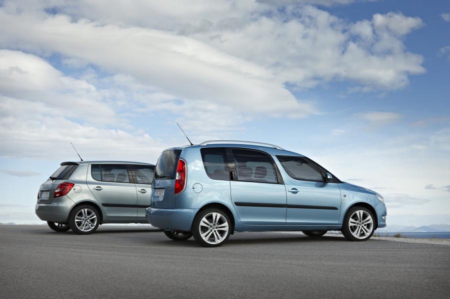  Skoda Roomster 2010 года  (фото 29 из 46)